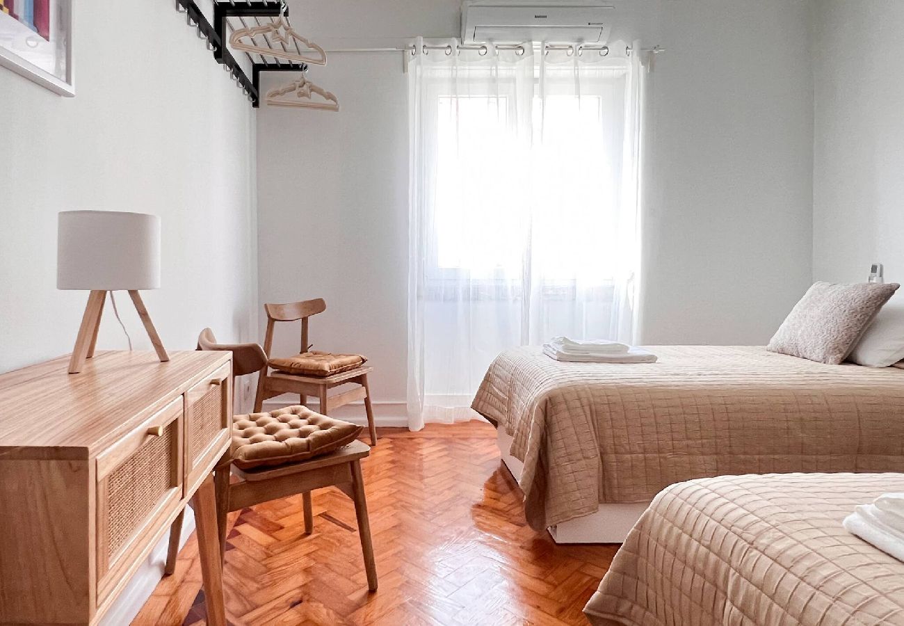 Rent by room in Lisbon - Roma Quarto 3