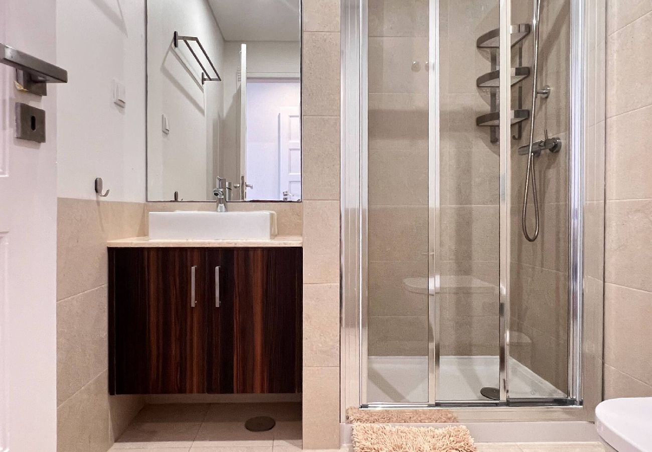 Rent by room in Lisbon - Roma Quarto 3