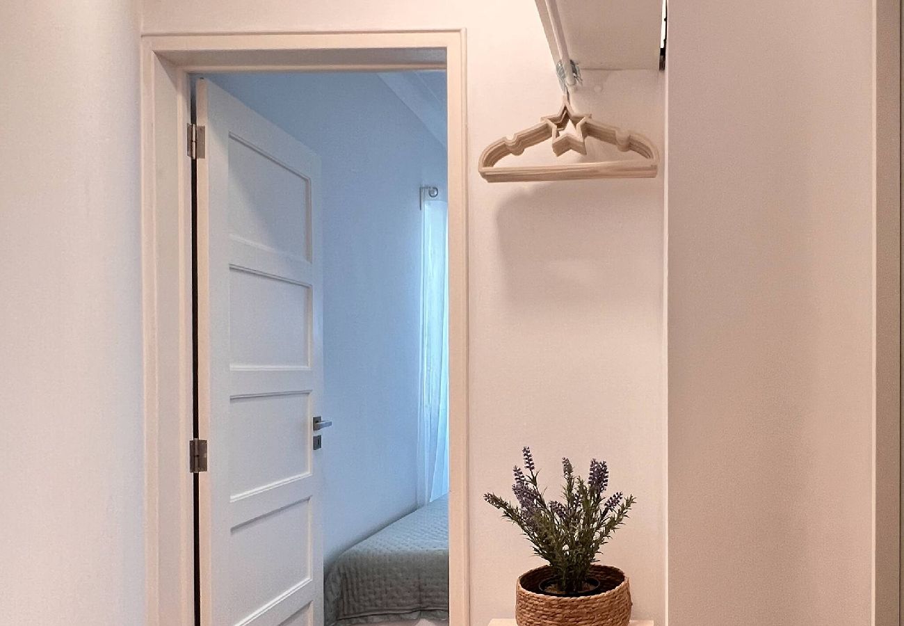 Rent by room in Lisbon - Roma Quarto 6