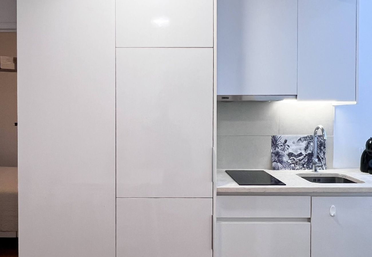 Apartment in Lisbon - Roma CV