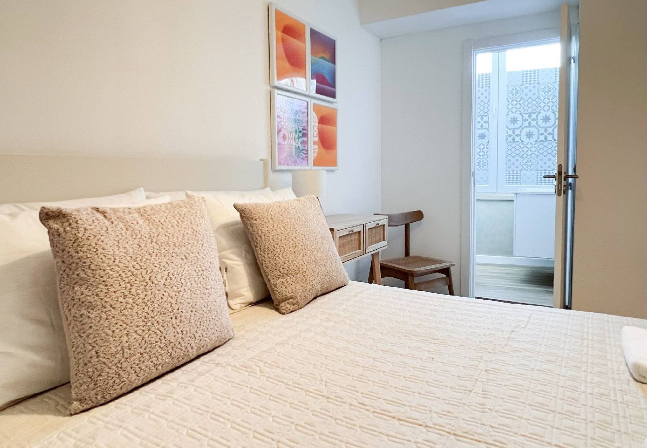 Rent by room in Lisbon - Quarto 5