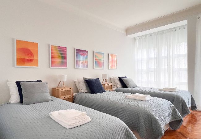 Rent by room in Lisboa - Roma Quarto I