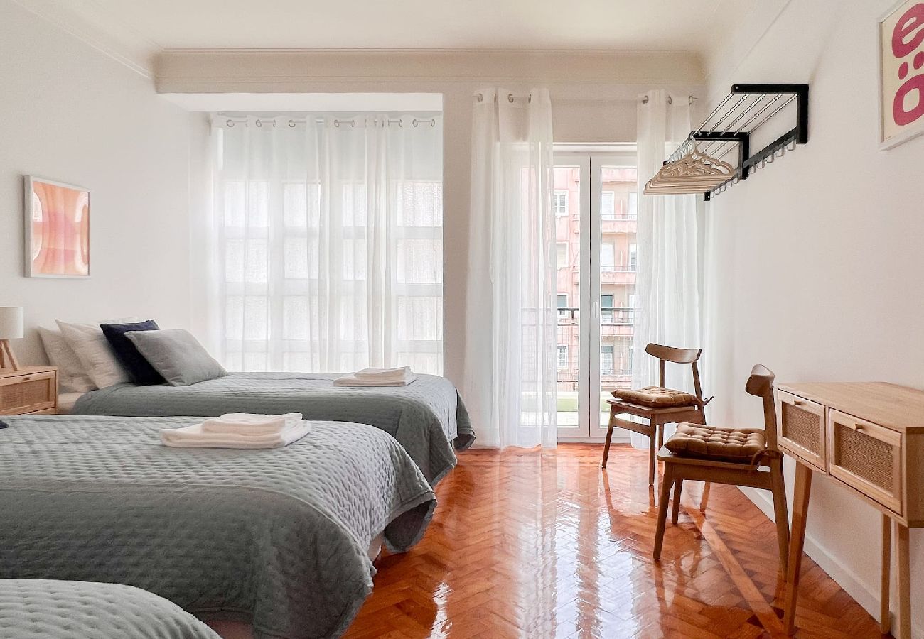 Rent by room in Lisbon - Roma Quarto I